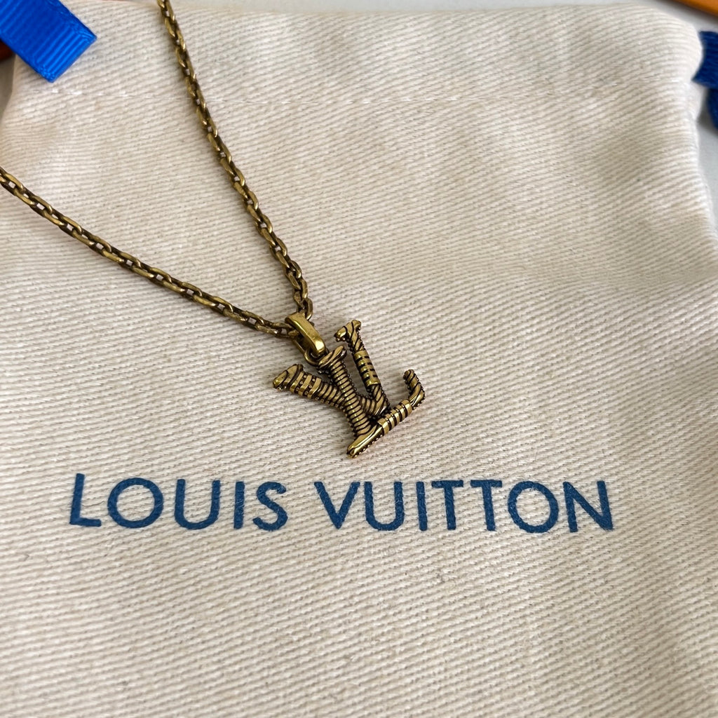 Geometric Emblem Pendant Necklace in Polished Metal-Tone – Design 004 side detail