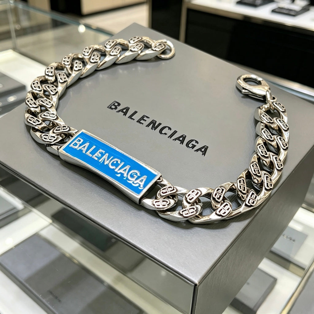 Geometric Emblem Bracelet in Polished Metal-Tone – Design 031 main product view