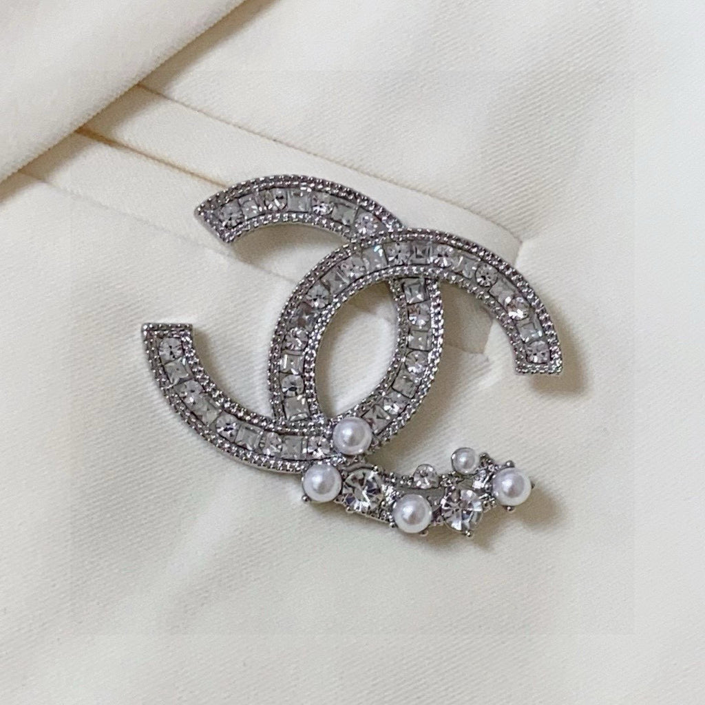 Double-C Emblem Brooch in Polished Metal-Tone – Pearl Detail – Design 004 main product view