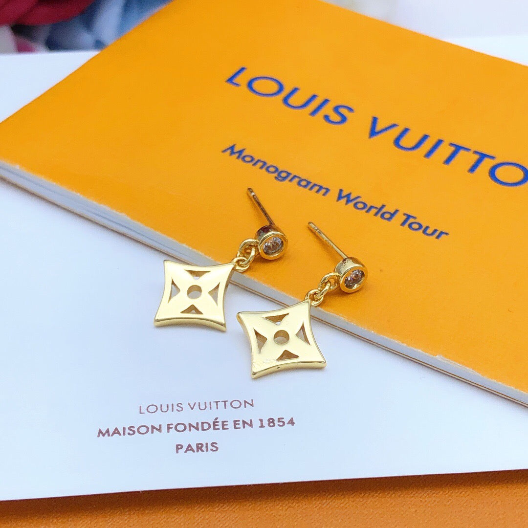 Geometric Emblem Stud Earrings in Gold-Tone – Design 006 side detail
