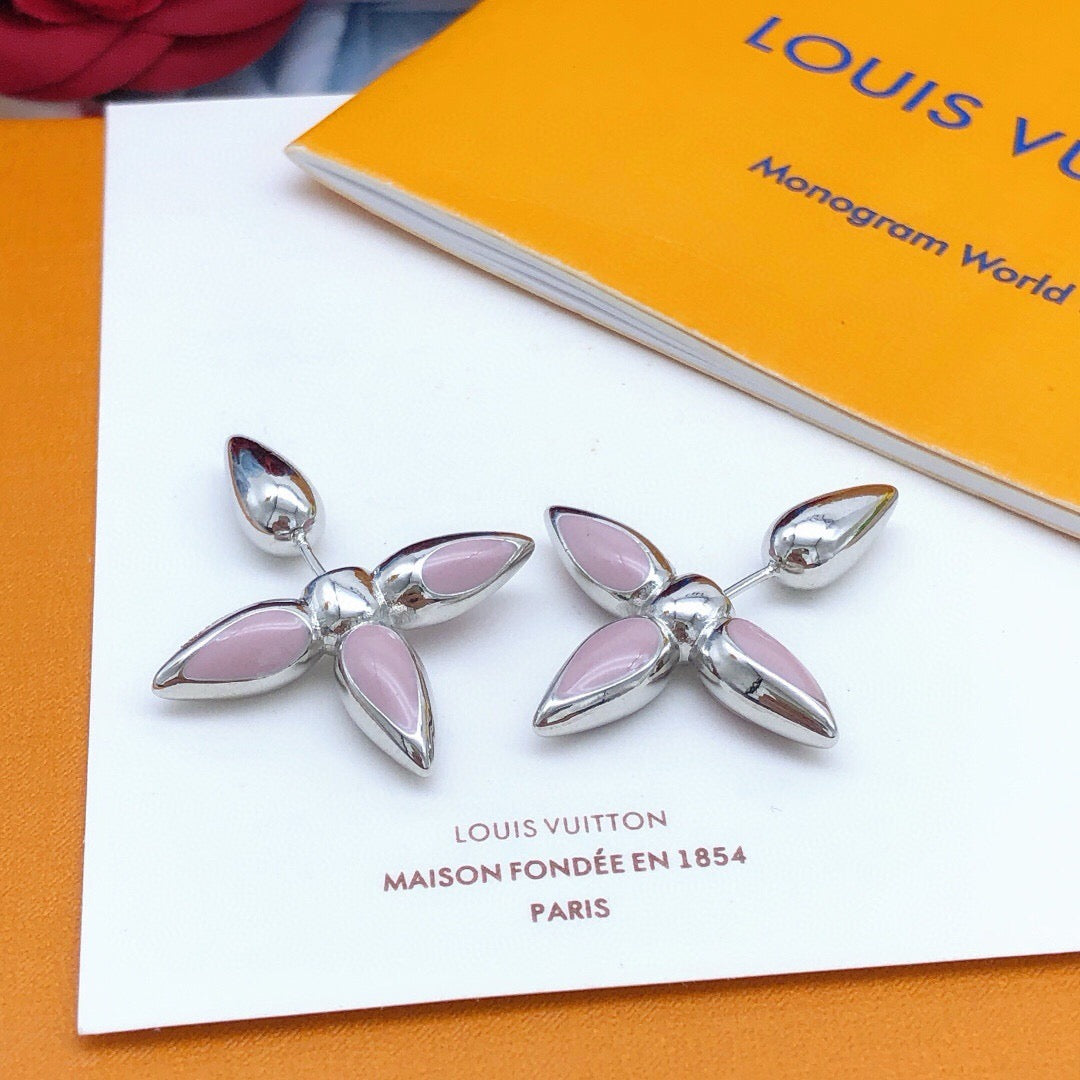 Geometric Emblem Stud Earrings in Gold-Tone – Pink Detail – Design 003 close-up detail