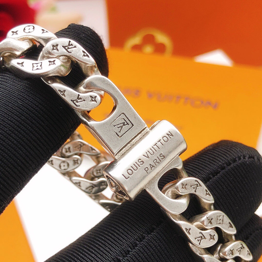 Geometric Emblem Bracelet in Silver-Tone – Silver Detail – Design 008 front product view