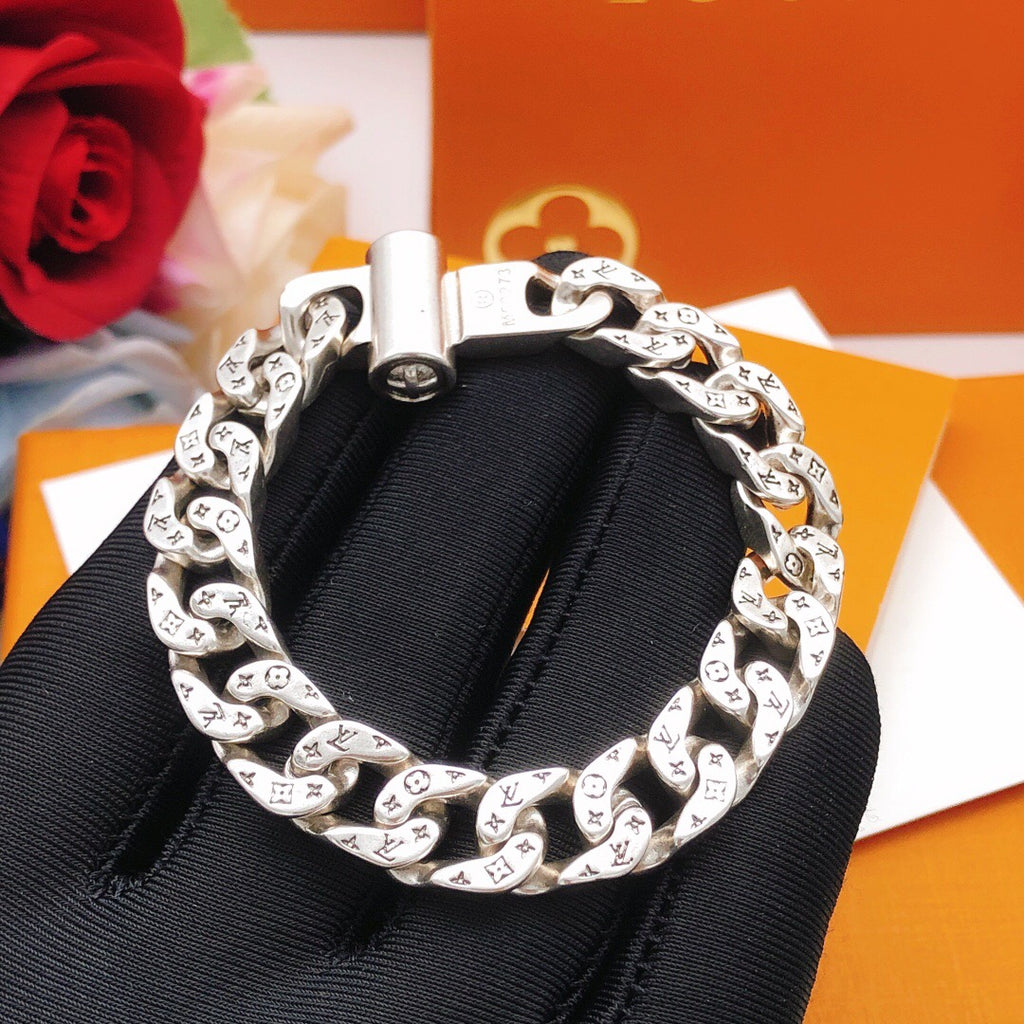 Geometric Emblem Bracelet in Silver-Tone – Silver Detail – Design 008 main product view
