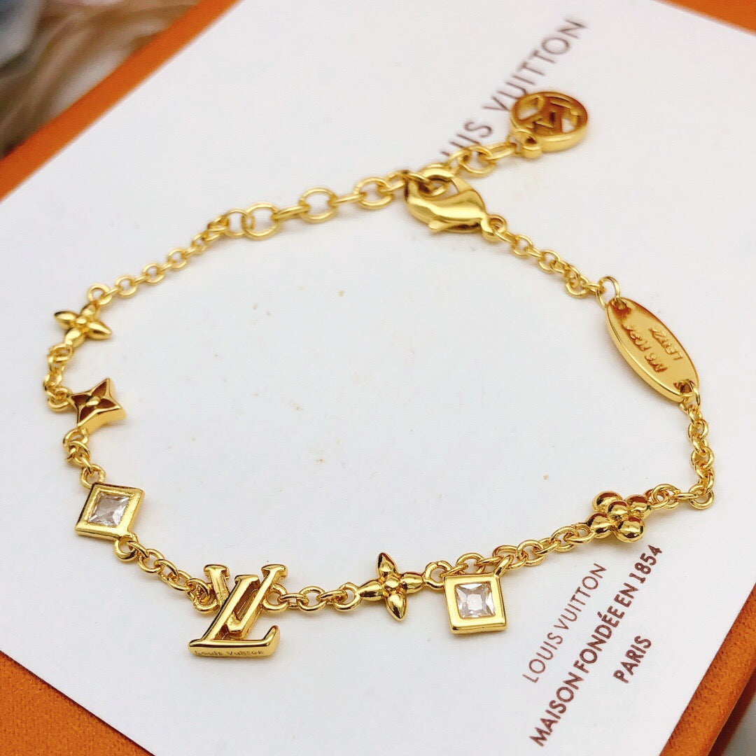 Geometric Emblem Bracelet in Gold-Tone – Design 025 main product view