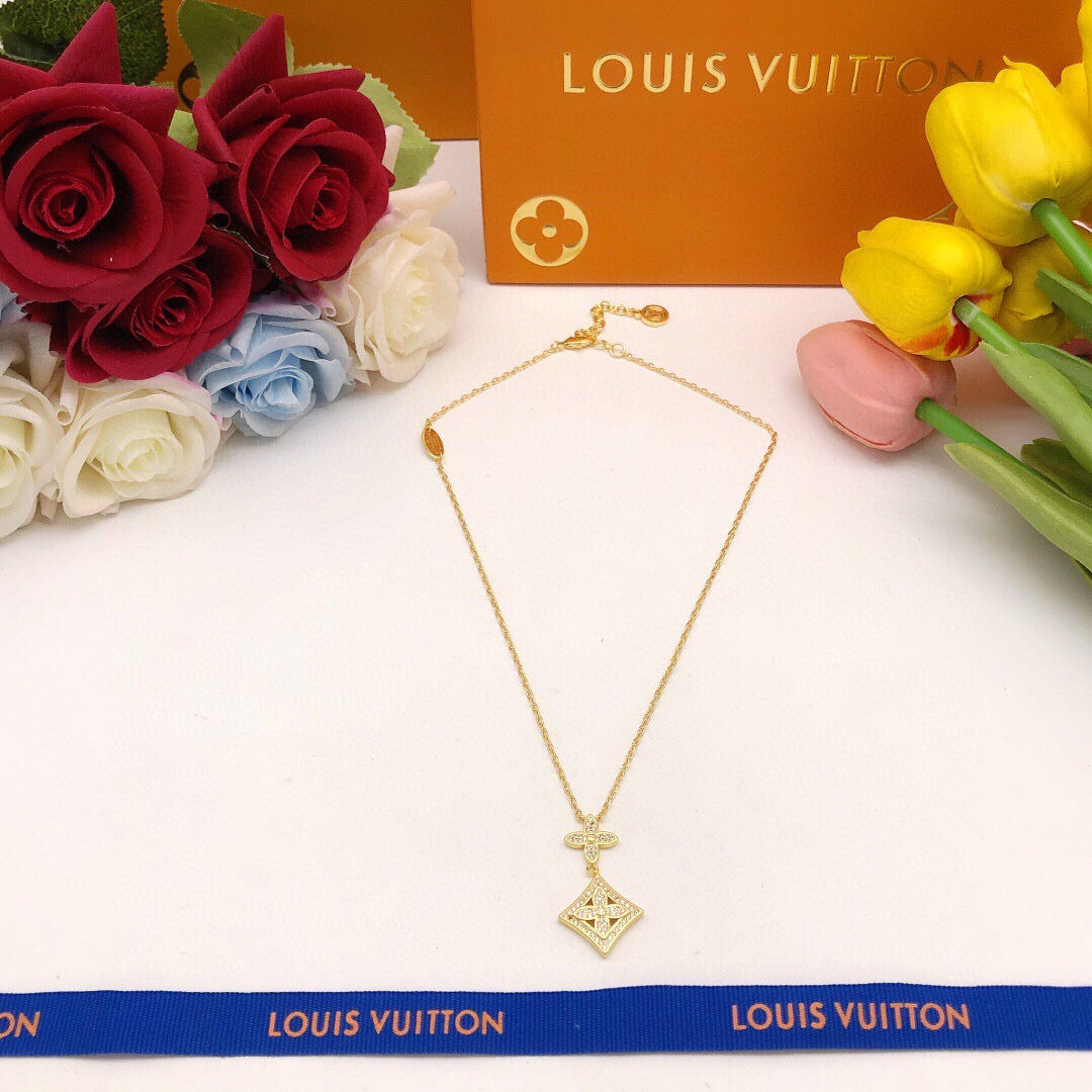 Geometric Emblem Pendant Necklace in Gold-Tone – Design 015 side detail