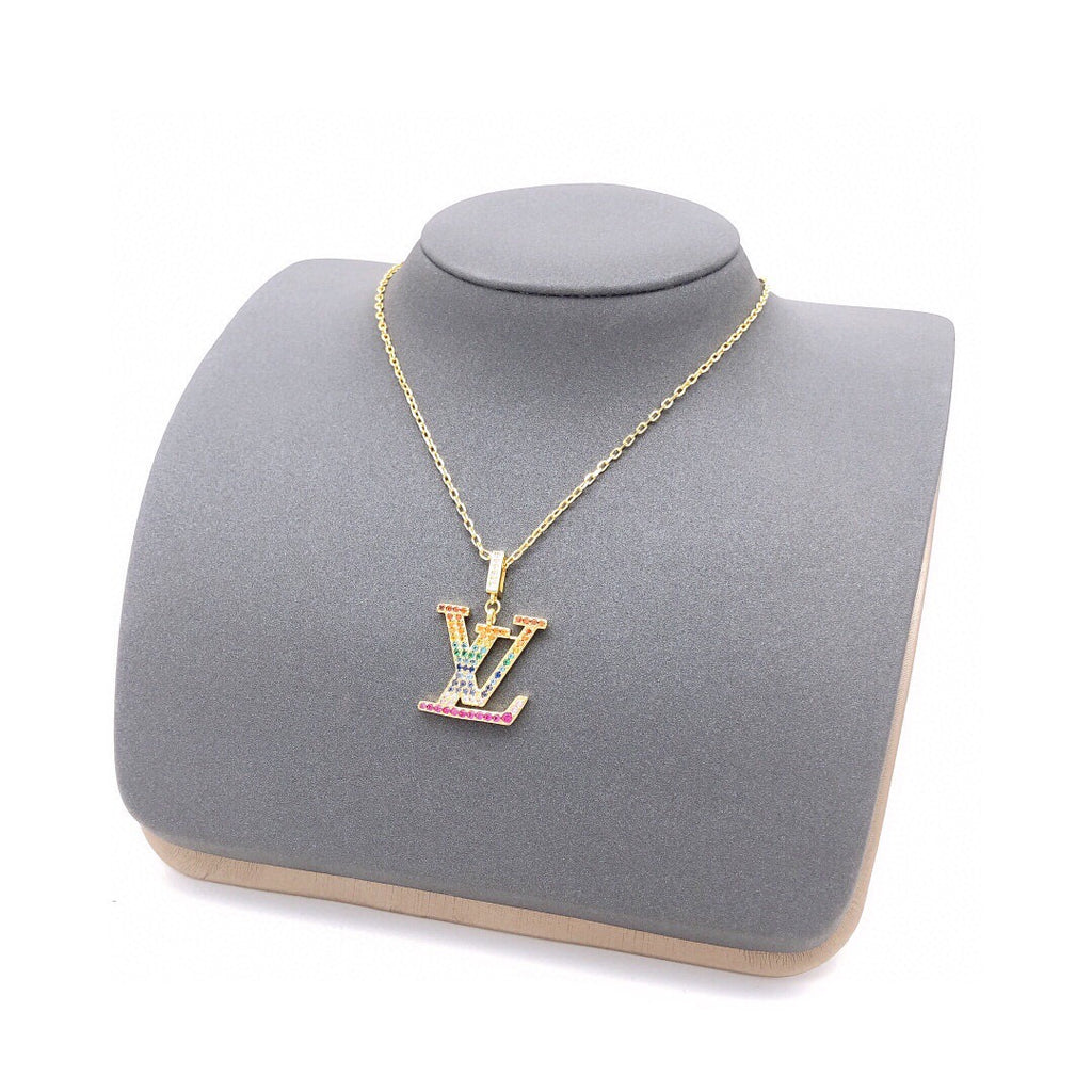 Geometric Emblem Pendant Necklace in Gold-Tone – Design 023 close-up detail