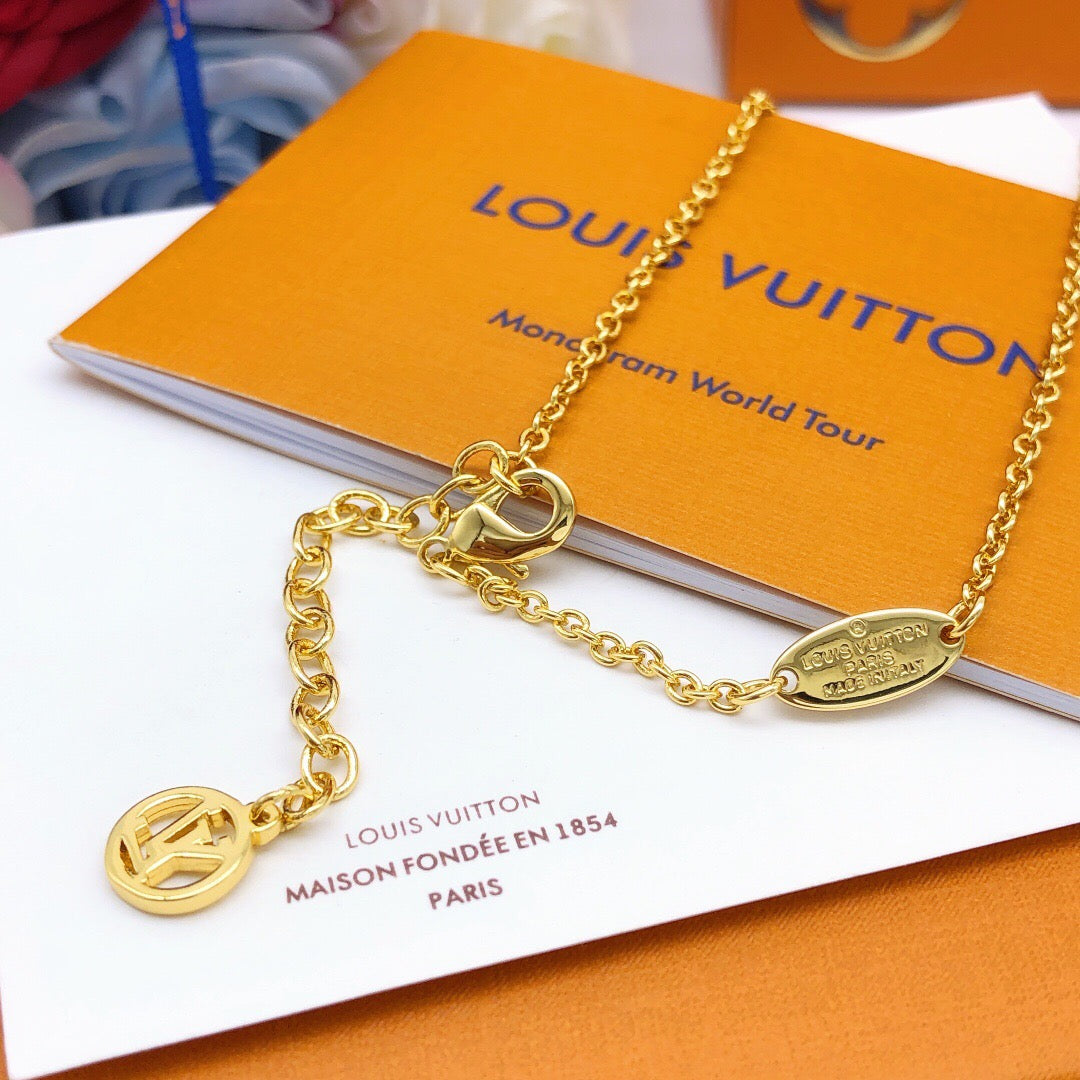 Geometric Emblem Pendant Necklace in Gold-Tone – Pink Detail detail view