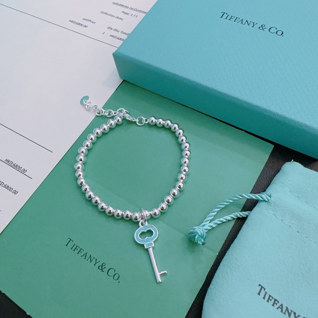 Signature Motif Bracelet in Silver-Tone – Vintage Detail – Design 14 front product view
