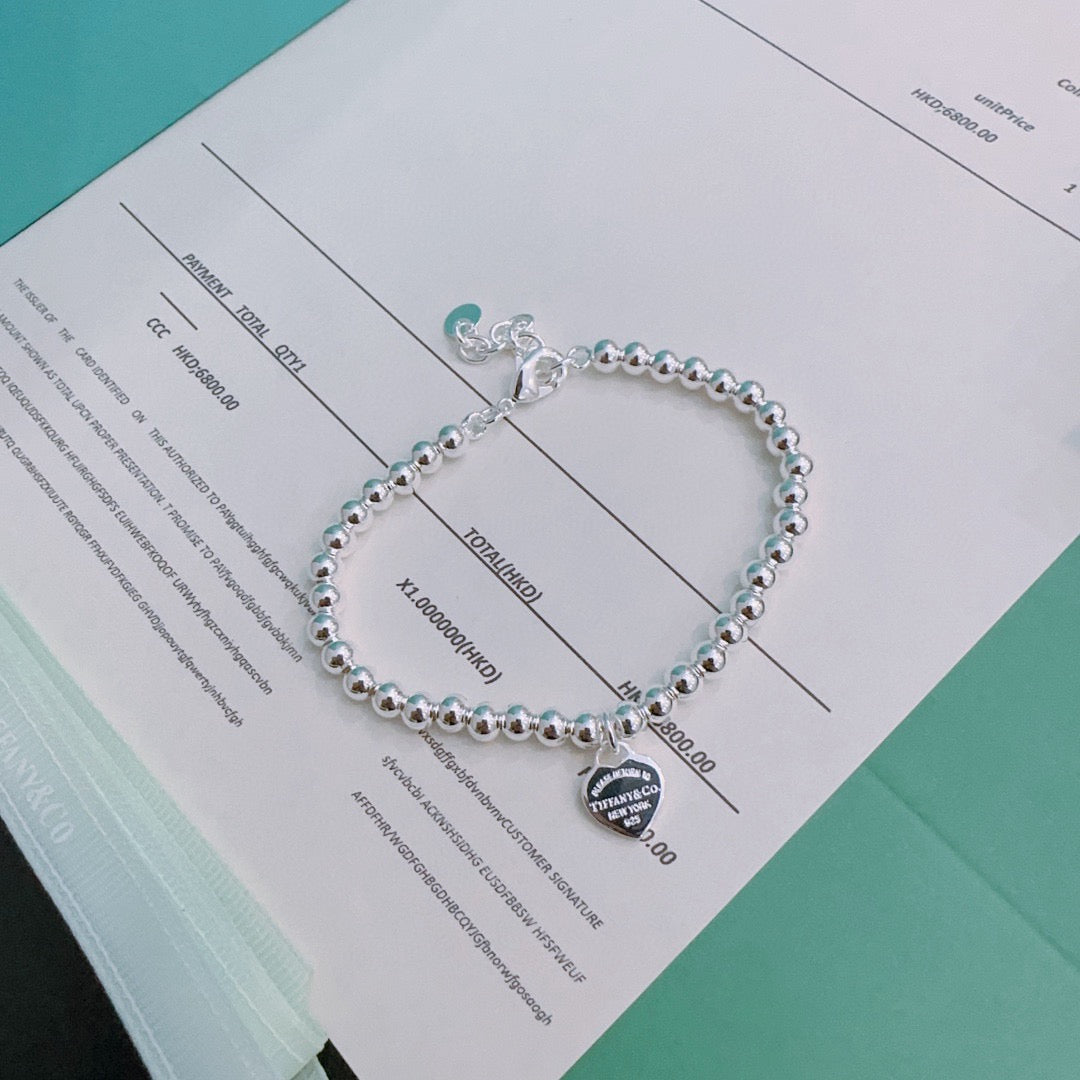 Signature Motif Bracelet in Silver-Tone – Vintage Detail – Design 13 side detail