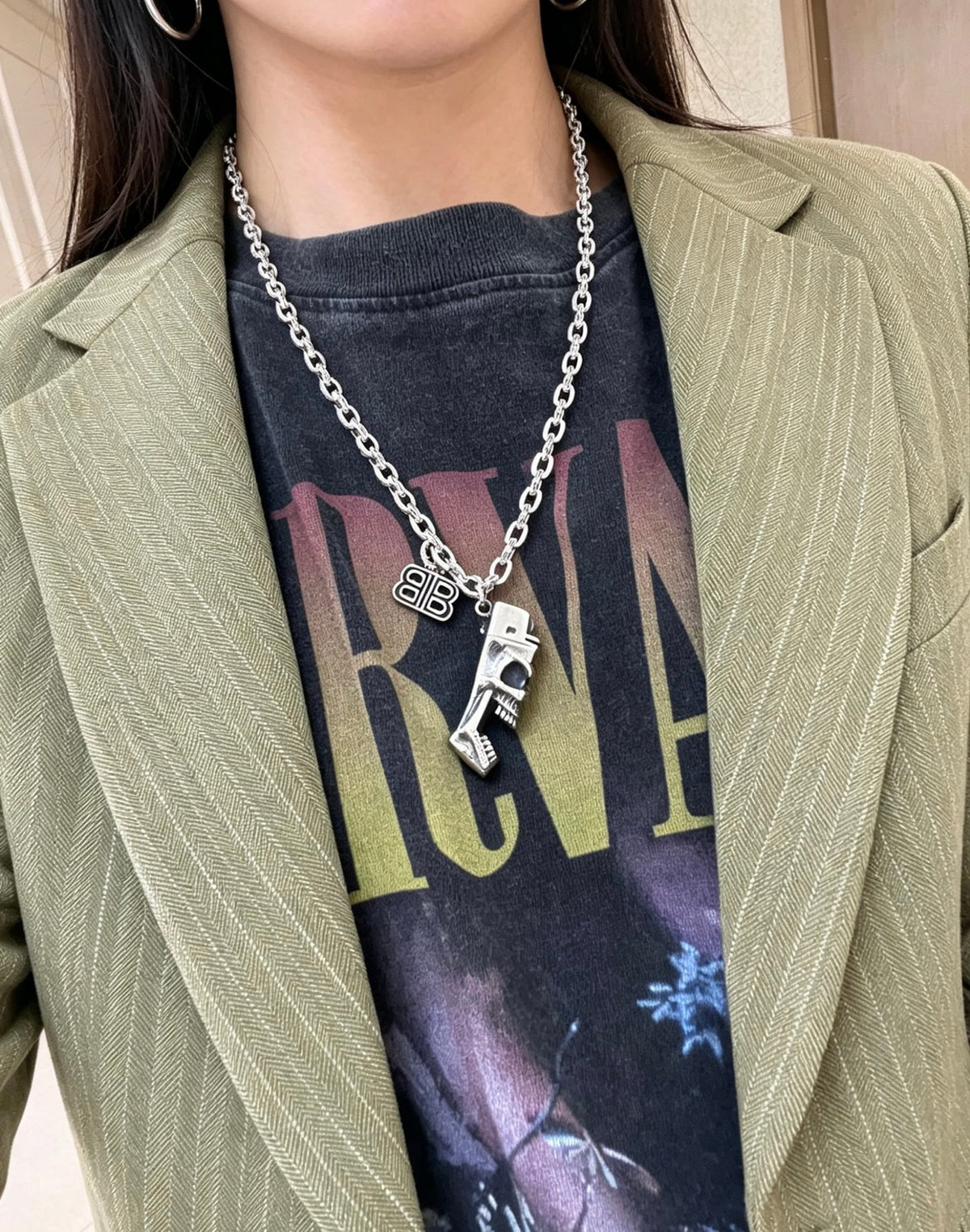 Geometric Emblem Pendant Necklace in Polished Metal-Tone – Vintage Detail – Design 028 detail view