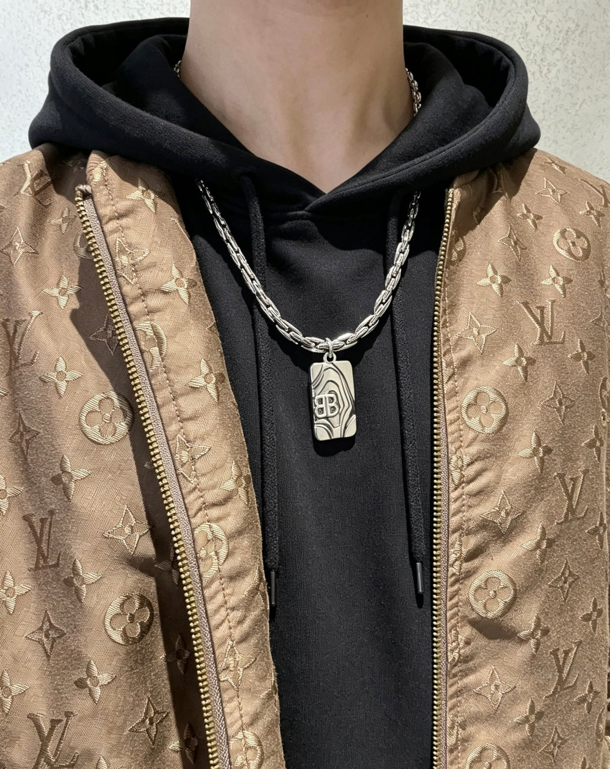 Geometric Emblem Pendant Necklace in Polished Metal-Tone – Vintage Detail – Design 010 detail view