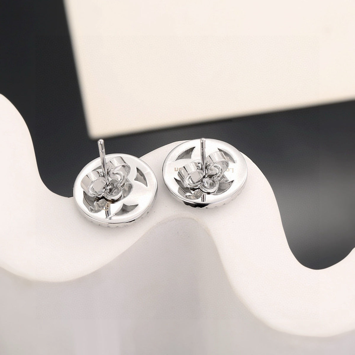 Geometric Emblem Stud Earrings in Polished Metal-Tone – Design 006 side detail