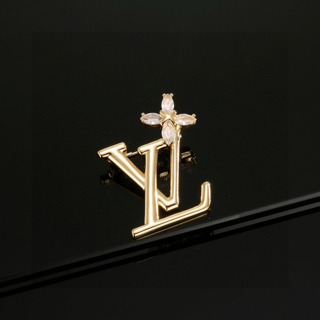 Letter Emblem Brooch in Polished Metal-Tone – Design 002 side detail