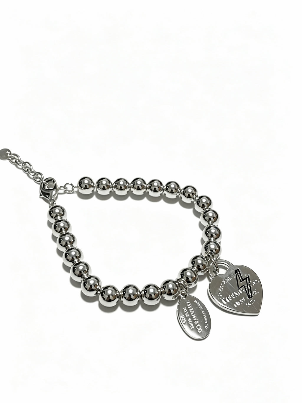 Signature Motif Bracelet in Silver-Tone – Vintage Detail – Design 06 detail view