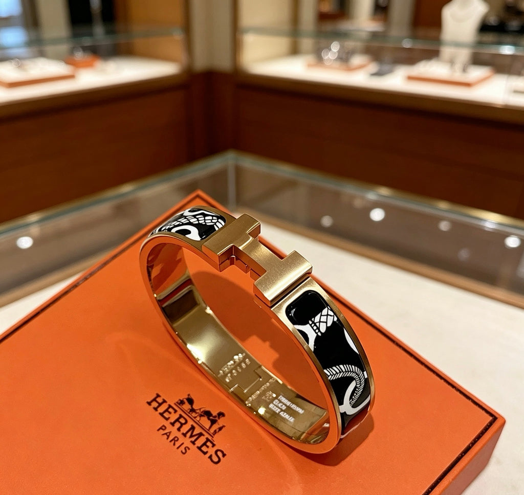 Horse Bangle in Gold-Tone – Enamel Detail – Design 008 front product view