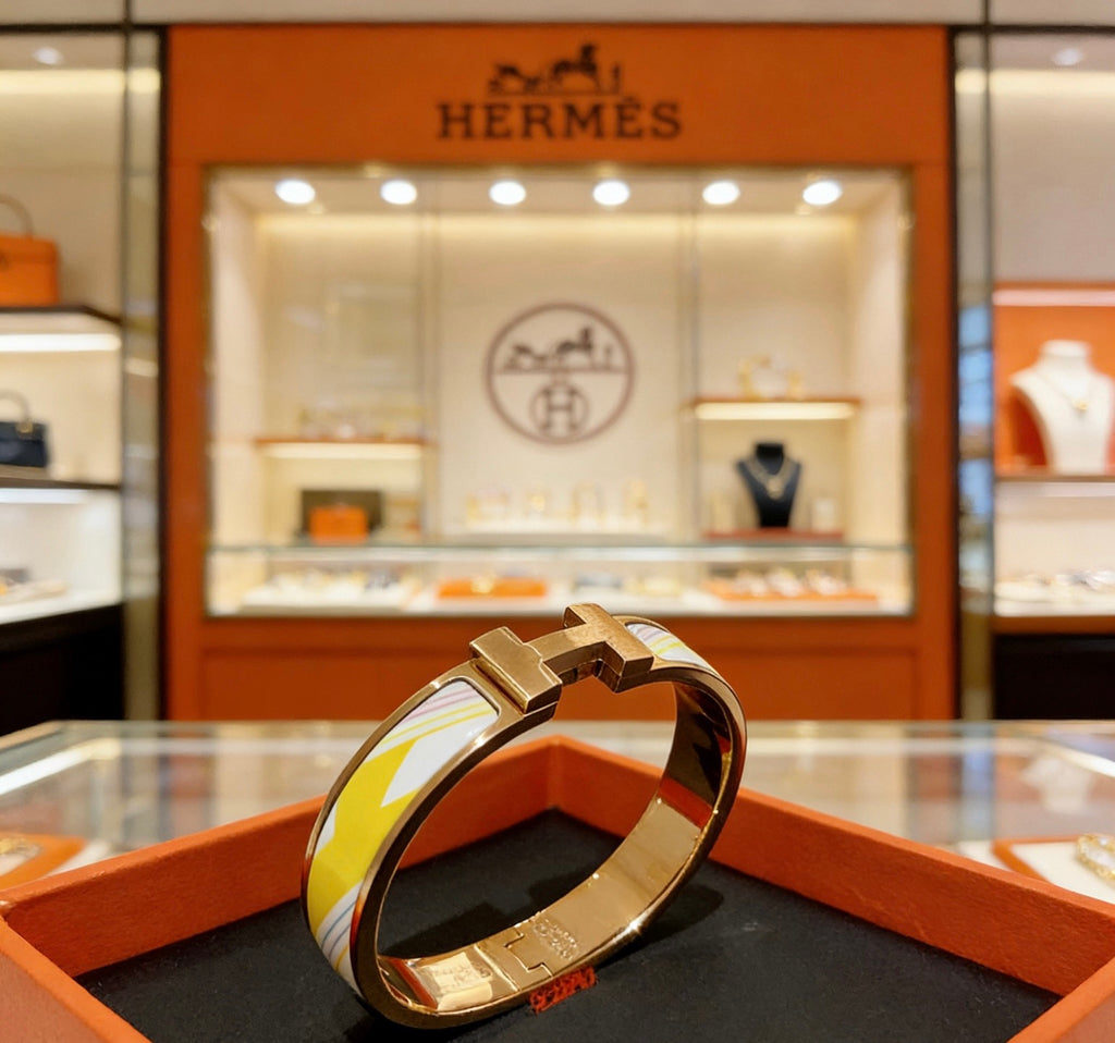 Horse Bangle in Gold-Tone – Enamel Detail close-up detail