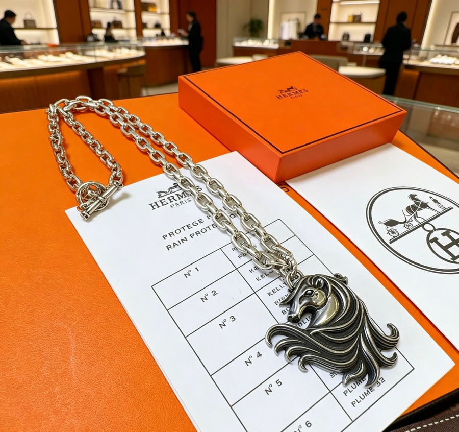 Toggle Pendant Necklace in Polished Metal-Tone – Toggle Detail – Design 010 main product view