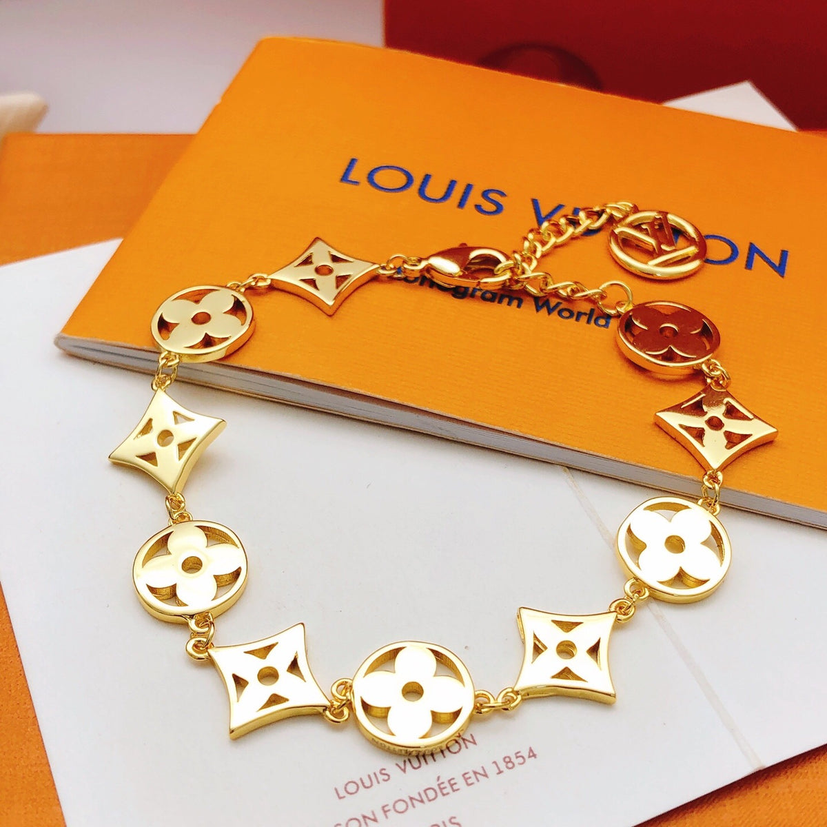 Geometric Emblem Bracelet in Gold-Tone – Design 006 detail view