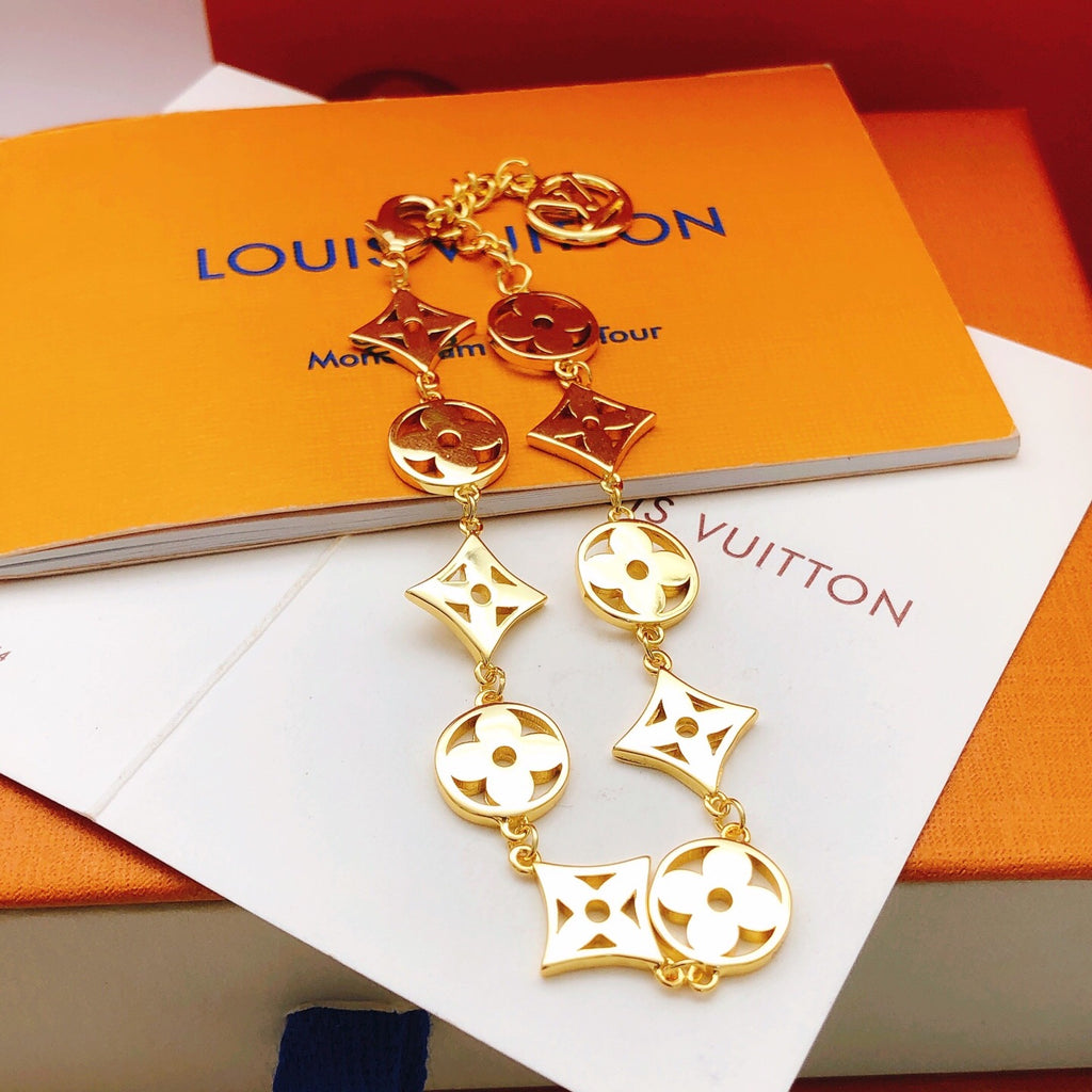 Geometric Emblem Bracelet in Gold-Tone – Design 006 side detail