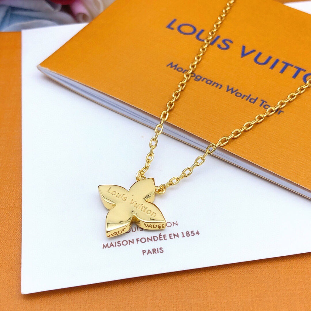 Geometric Emblem Pendant Necklace in Gold-Tone – Design 002 side detail