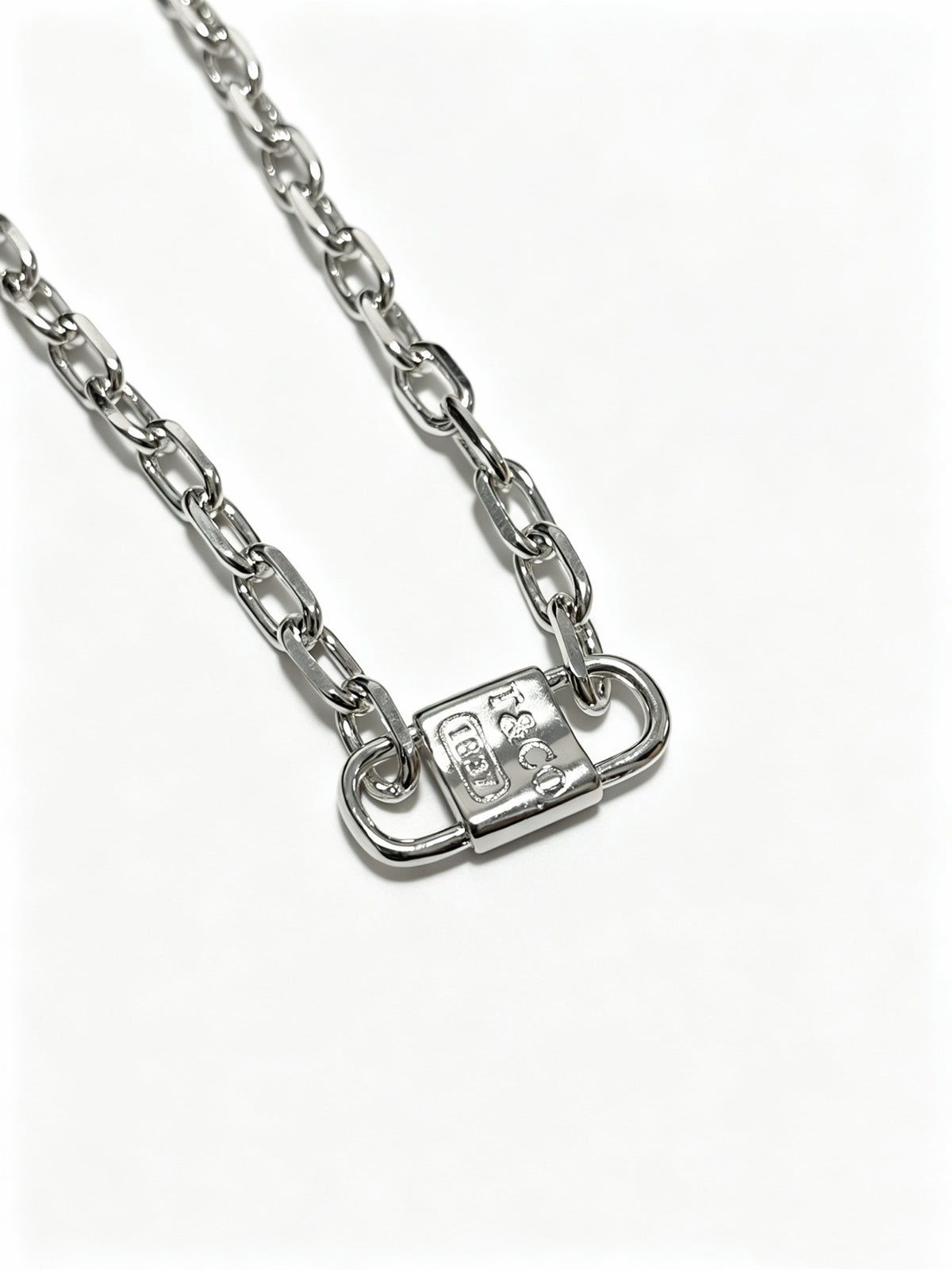 Signature Motif Pendant Necklace in Silver-Tone – Vintage Detail – Design 02 side detail