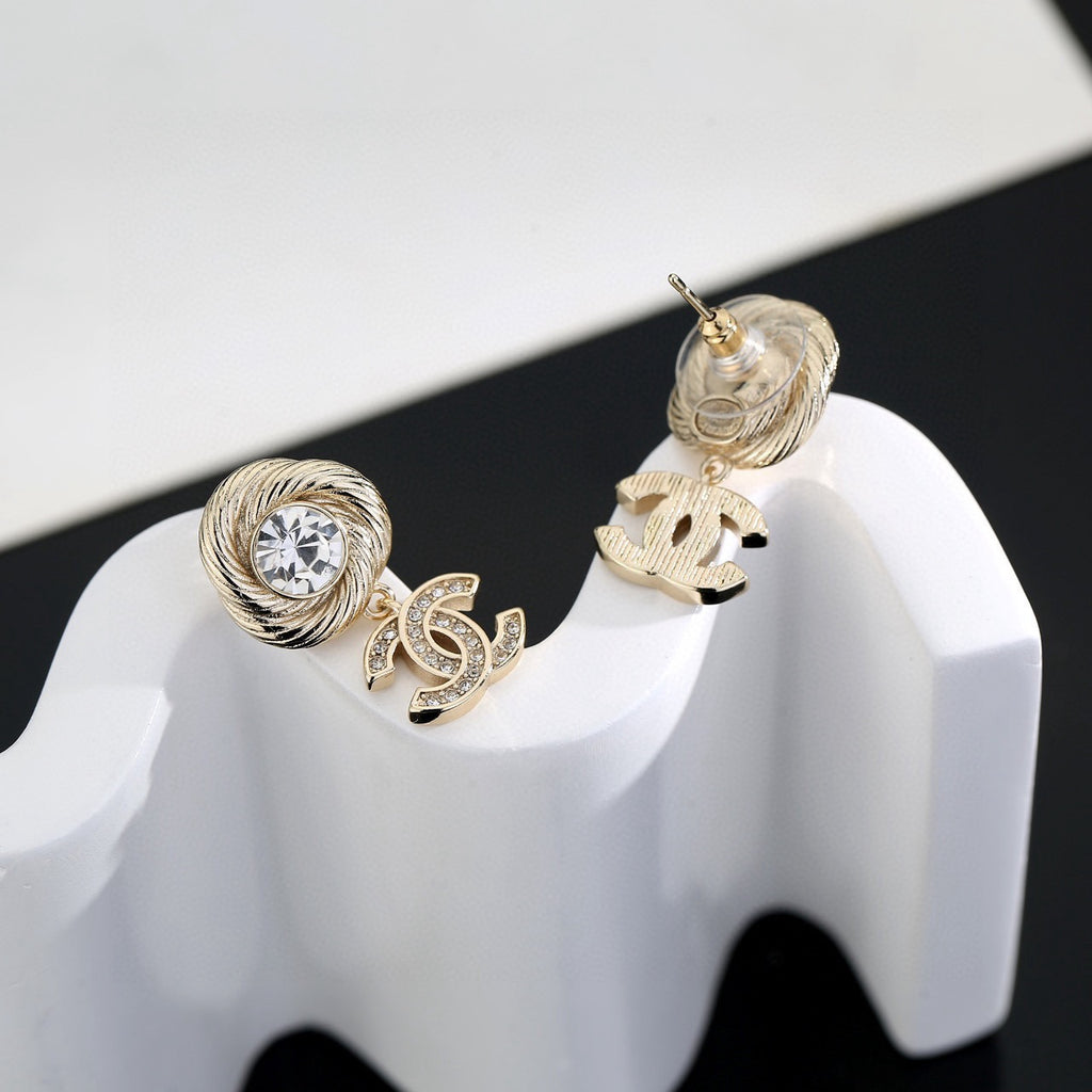 Double-C Emblem Stud Earrings in Gold-Tone – Design 001 side detail