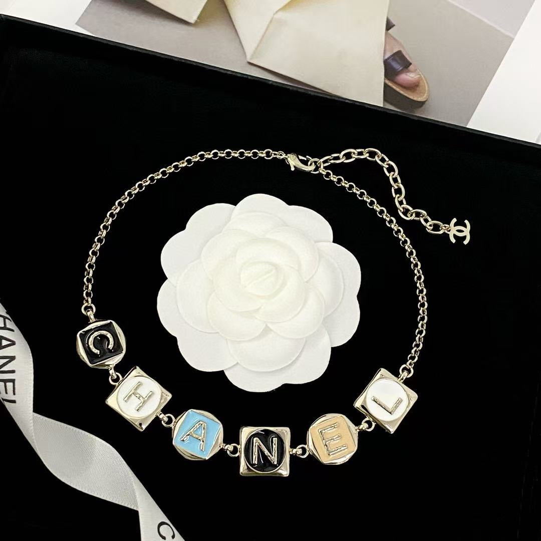 Letter Pendant Necklace in Polished Metal-Tone – Design 001 detail view