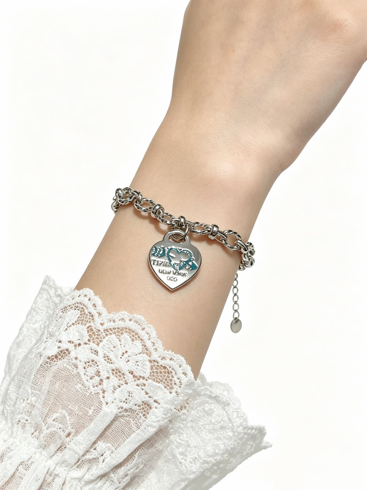 Martin Graham bracelet in polished metal-tone – side detail