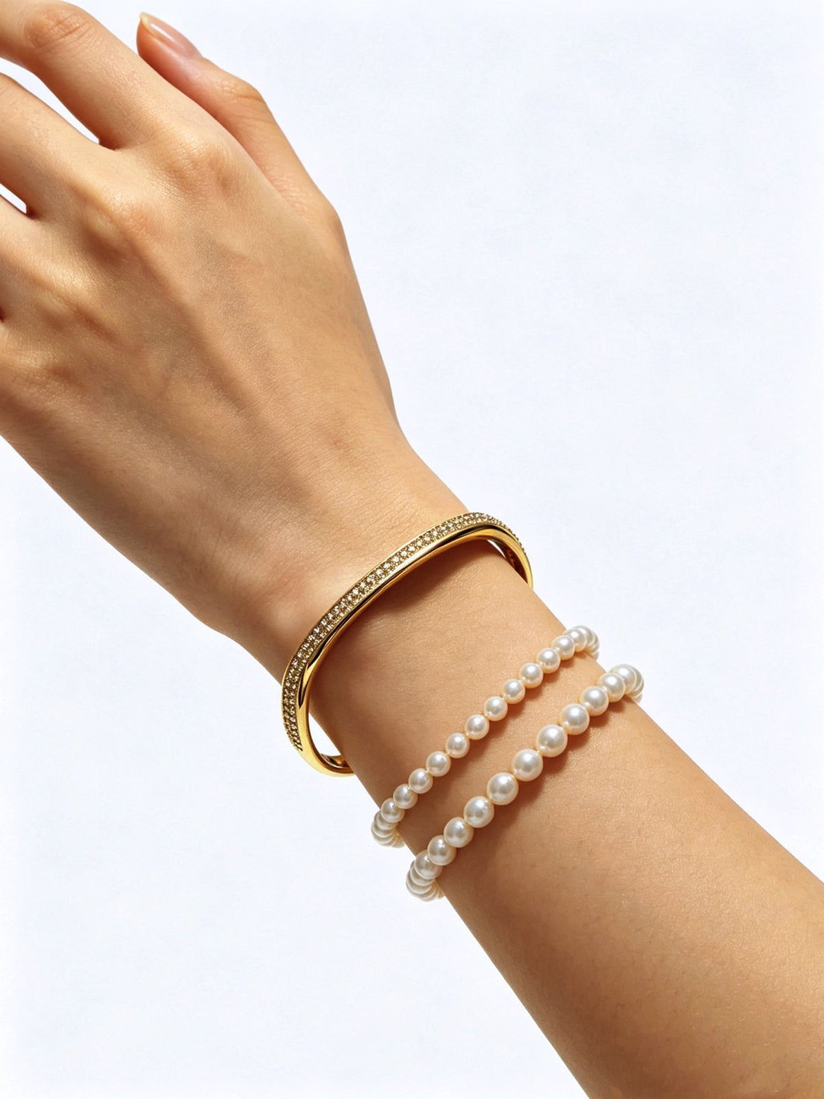 Martin Graham bracelet in polished metal-tone – side detail