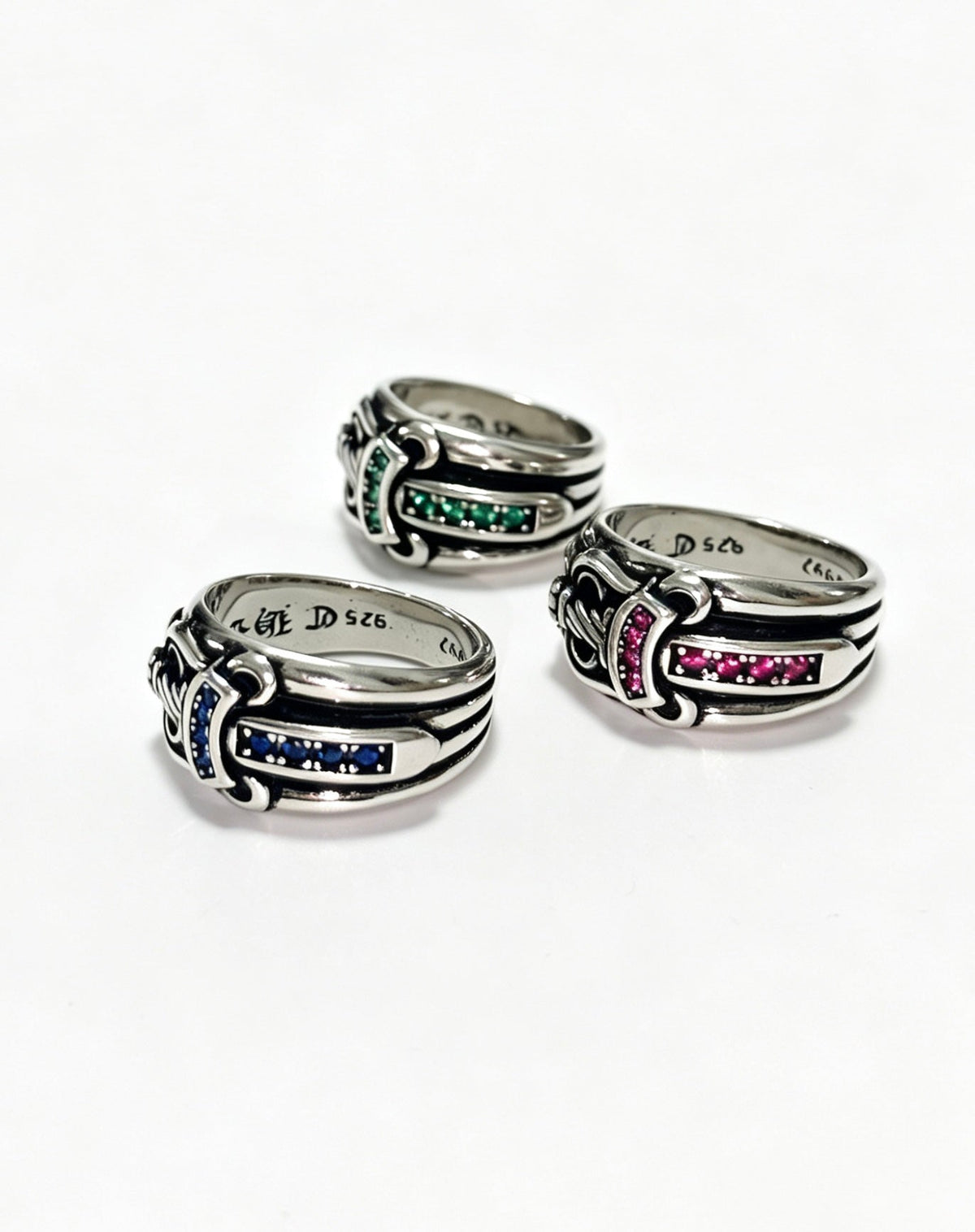 Martin Graham ring in polished metal-tone – close-up detail