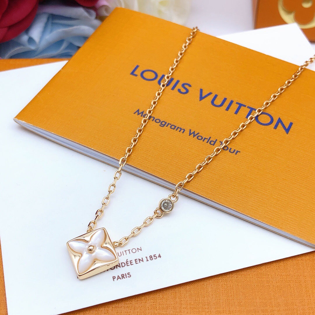 Martin Graham pendant necklace in polished metal-tone – main product view