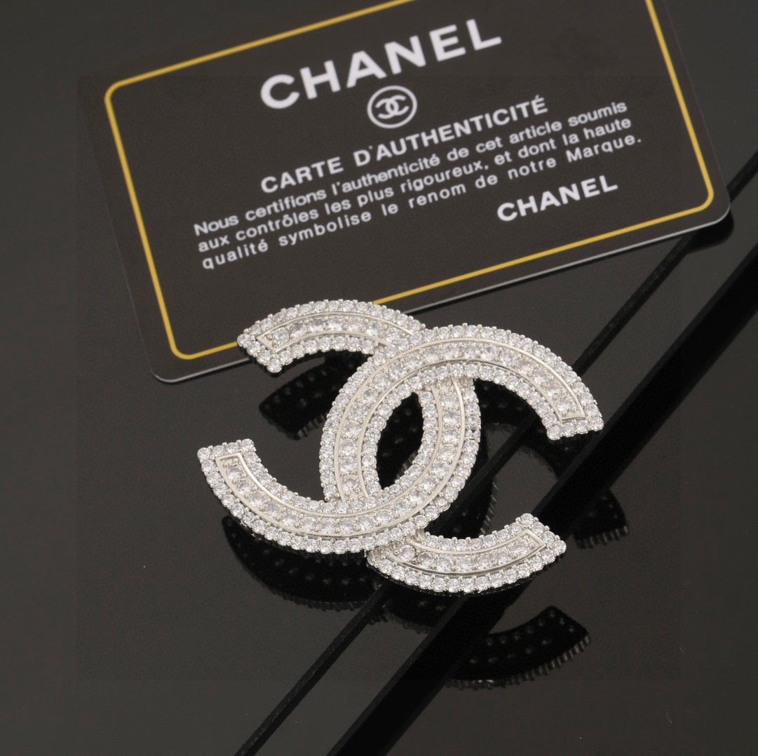 Martin Graham brooch in polished metal-tone – main product view