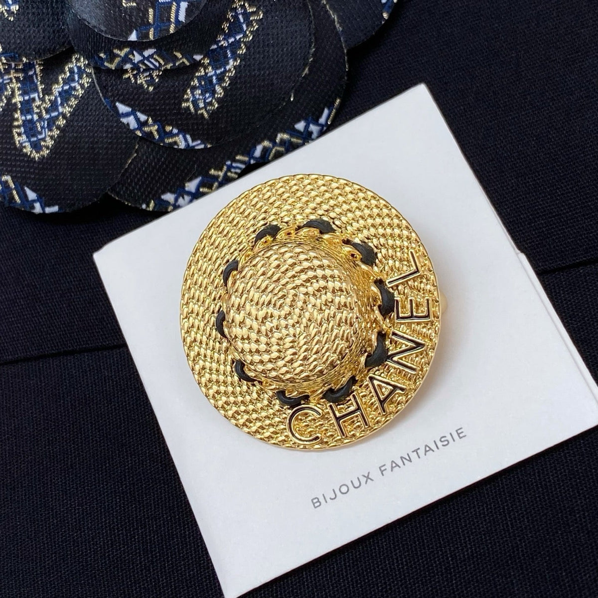 Martin Graham brooch in polished metal-tone – main product view