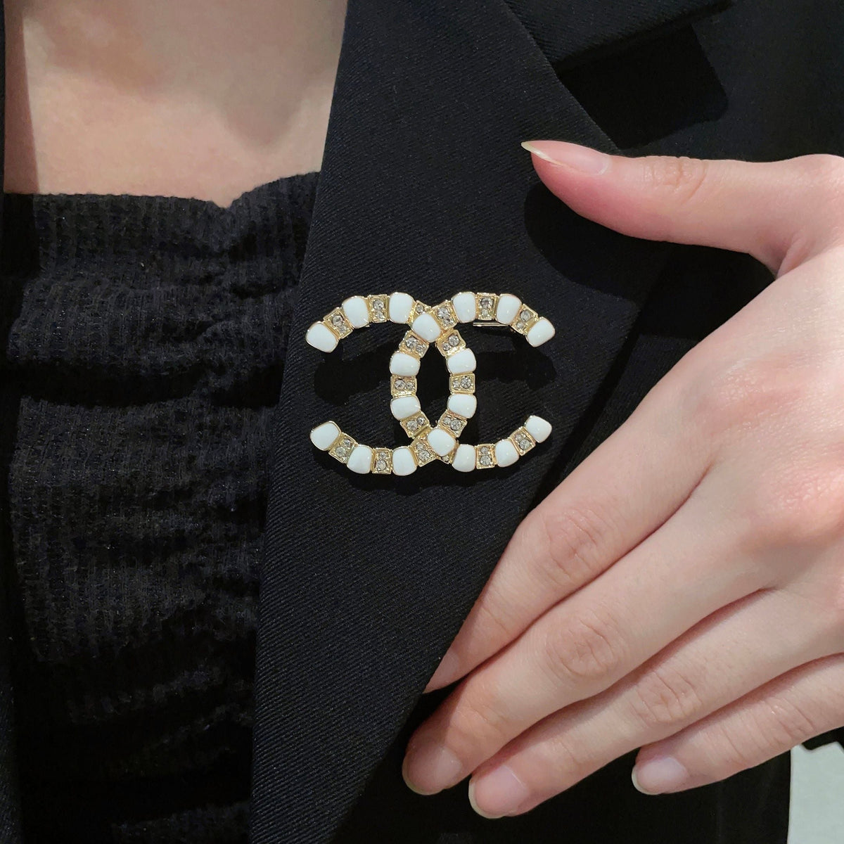 Martin Graham brooch in polished metal-tone – main product view