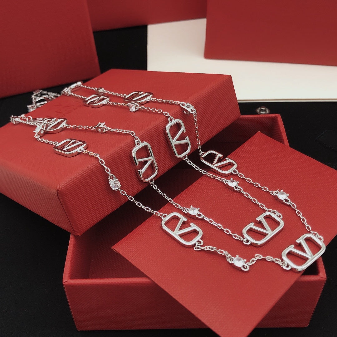 Martin Graham pendant necklace in polished metal-tone – main product view