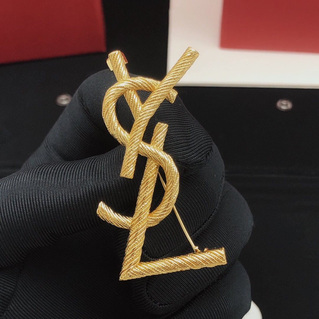 Martin Graham brooch in polished metal-tone – main product view