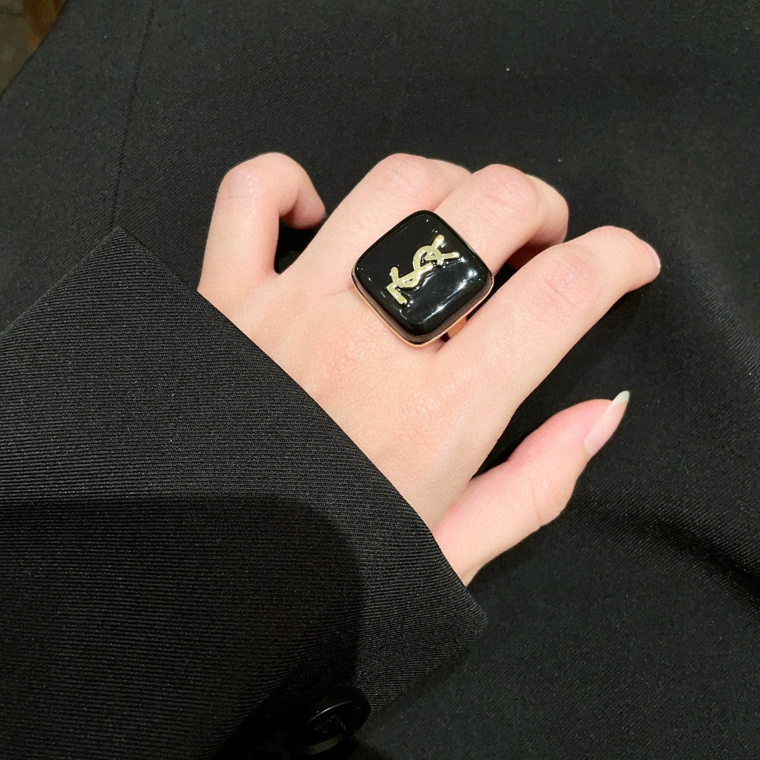 Martin Graham ring in polished metal-tone – main product view