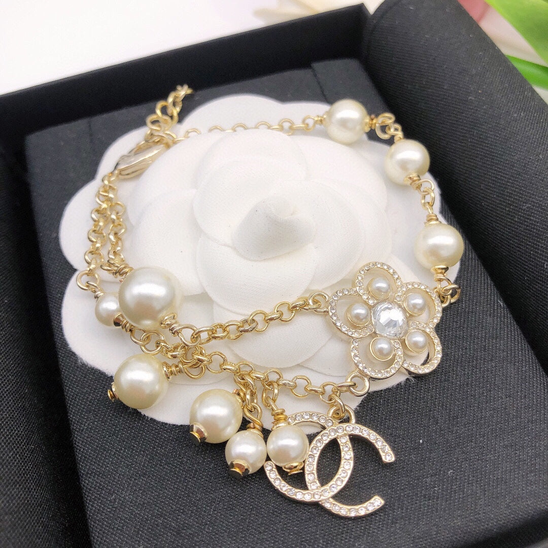 Martin Graham Double-C bracelet in gold-tone – main product view