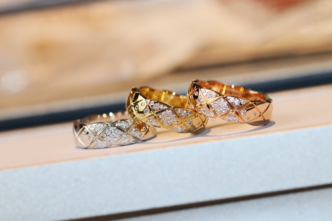 Martin Graham ring in polished metal-tone – main product view