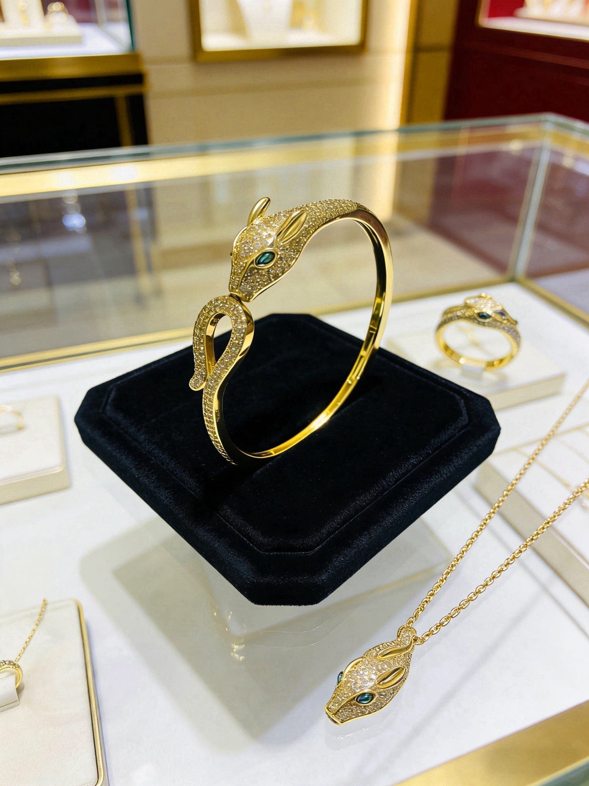 Martin Graham bracelet in polished metal-tone – main product view