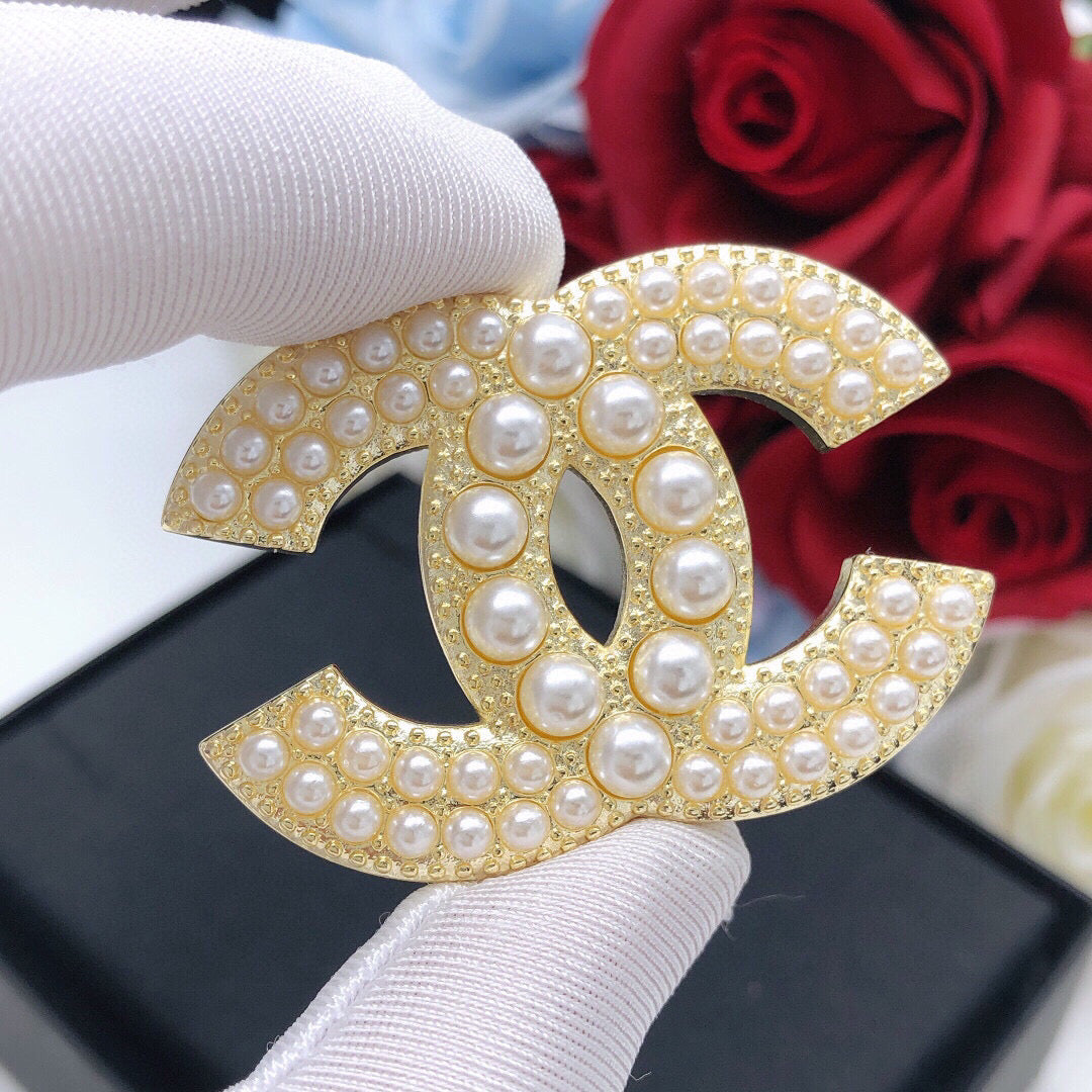 Martin Graham brooch in polished metal-tone – main product view