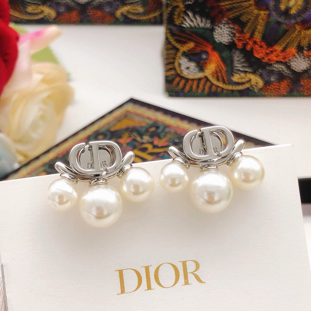 Martin Graham stud earrings in polished metal-tone – main product view