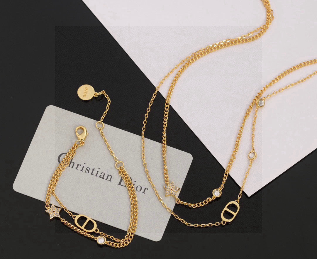 Martin Graham pendant necklace in polished metal-tone – main product view