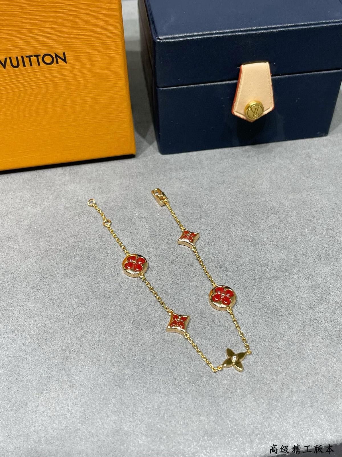 Martin Graham bracelet in polished metal-tone – main product view