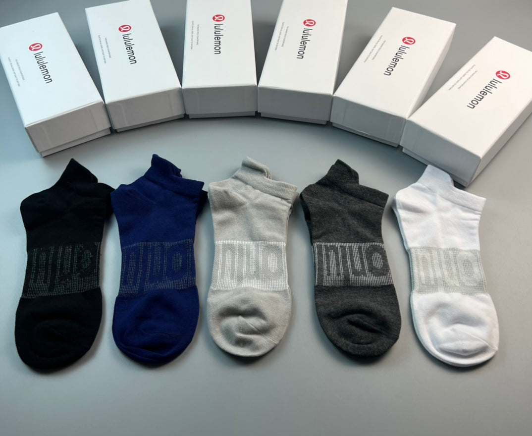 Lululemon Cotton Clean Logo Details No-Show Socks