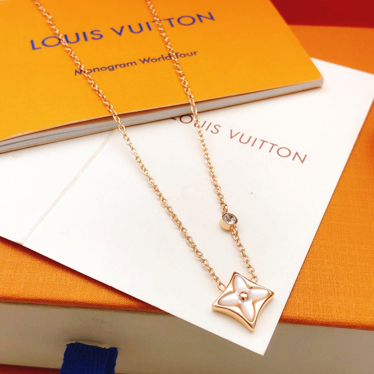 Martin Graham fashion accessory in polished metal-tone – main product view