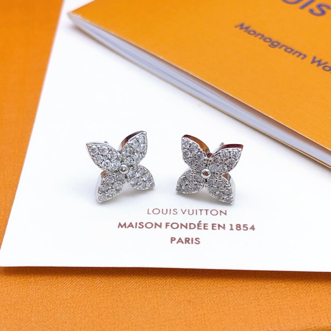 Martin Graham fashion accessory in polished metal-tone – main product view