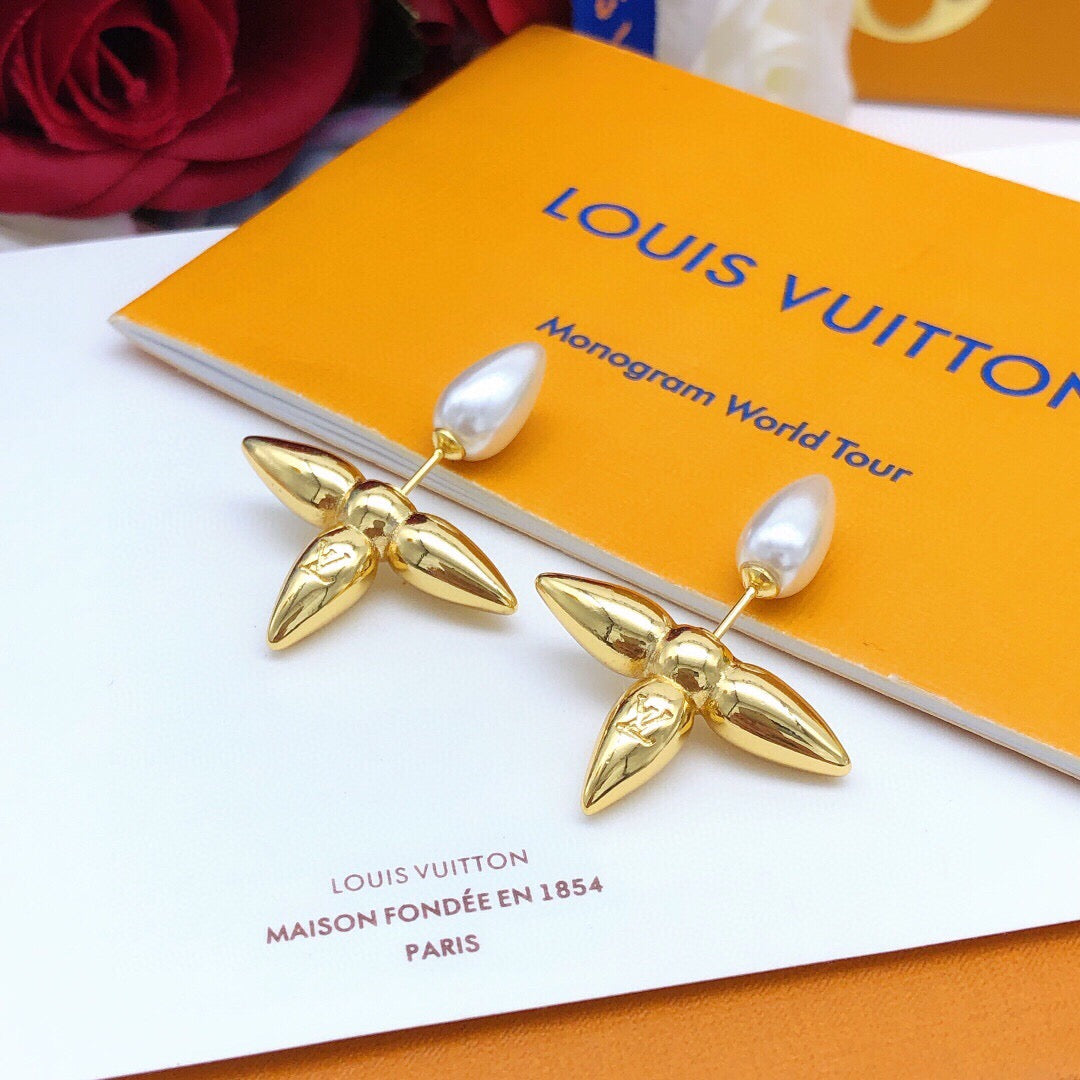 Martin Graham stud earrings in polished metal-tone – main product view