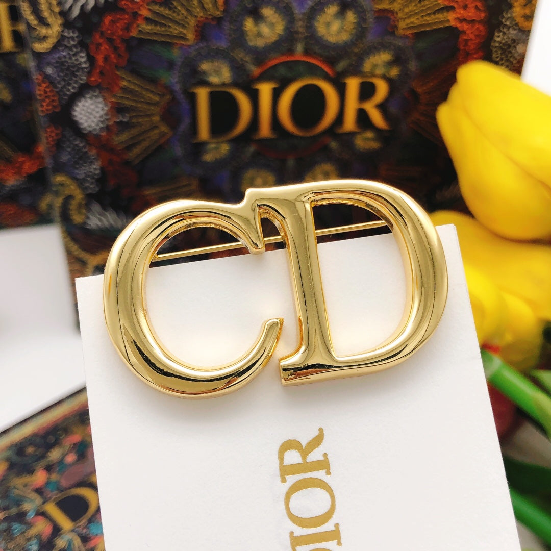 Martin Graham brooch in polished metal-tone – main product view