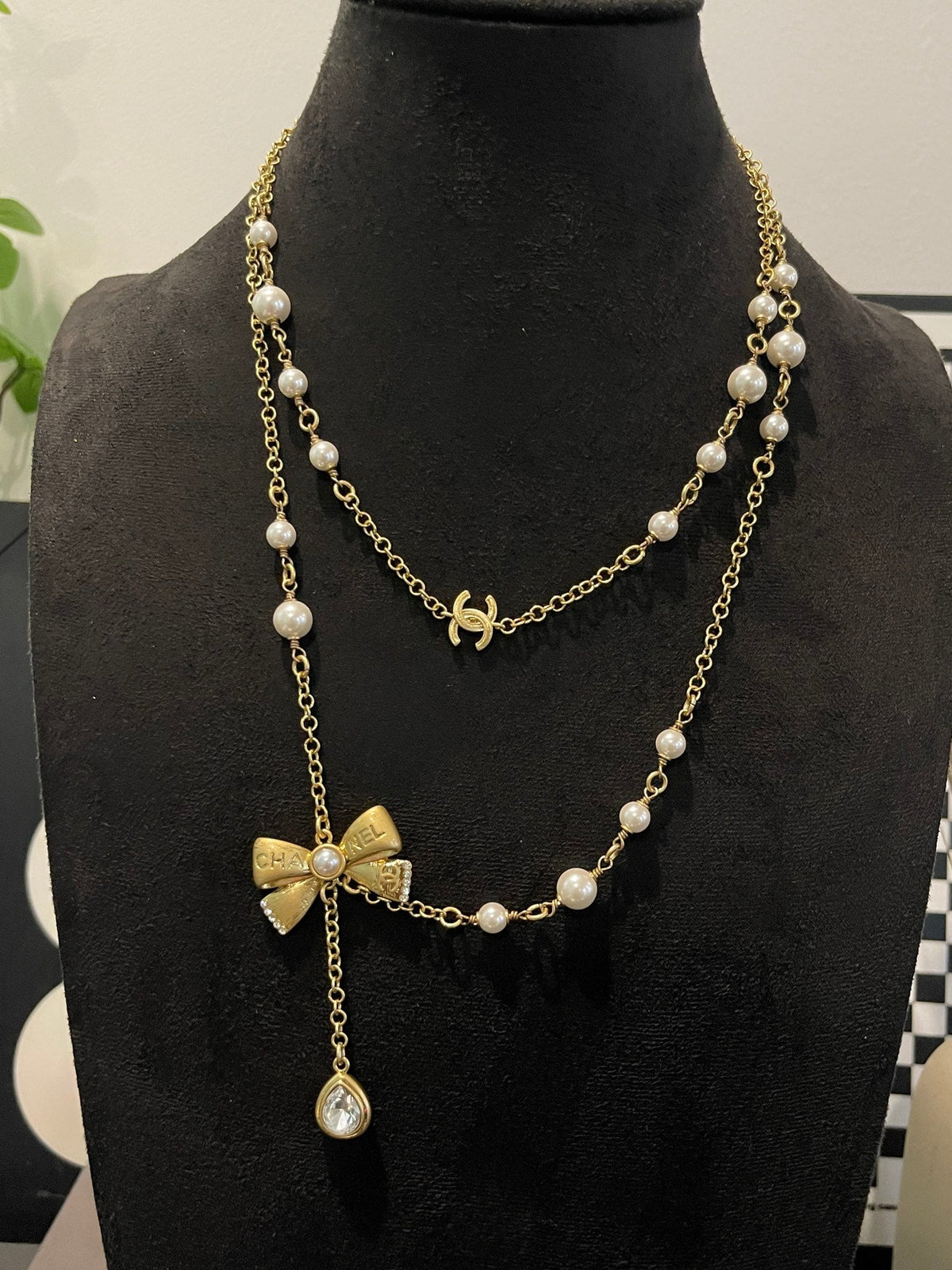 Martin Graham pendant necklace in polished metal-tone – main product view